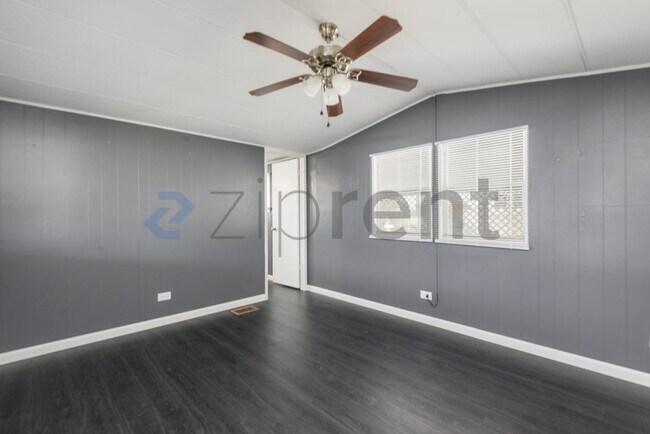 Foto del edificio - Unit #322