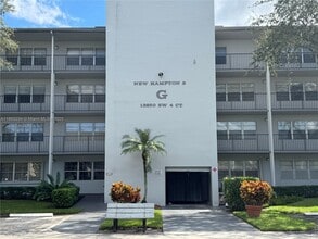Building Photo - 13250 SW 4th Ct
