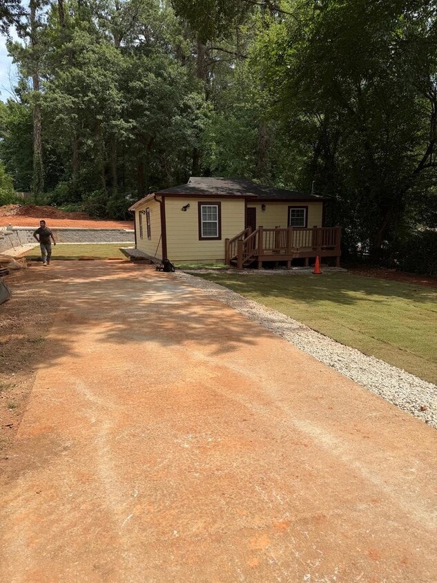 Photo - 637 Parkdale Dr