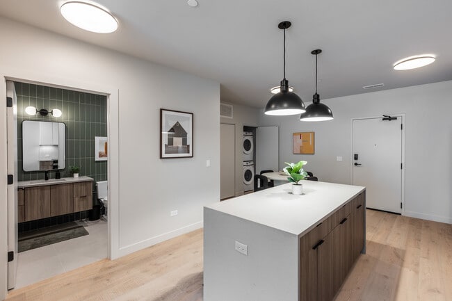 Foto del edificio - 1706 Sherman Ave