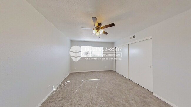 Foto del edificio - 4973 Imperial Ave