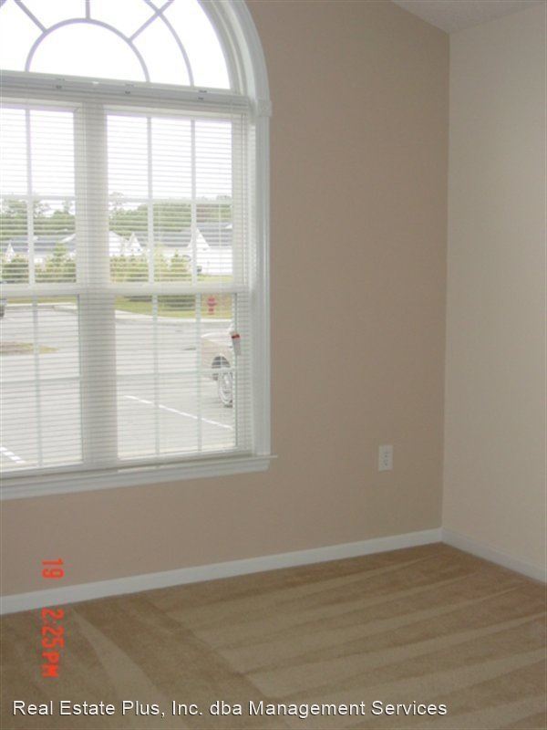 Building Photo - 2 br, 2 bath House - 4014 Elizabeth Avenue