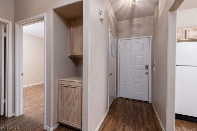 Foto del edificio - 1851 Hillpointe Rd