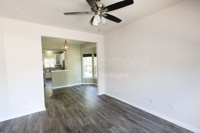 Building Photo - 801 Sweet Tessa Dr