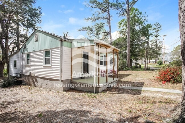 Building Photo - 1419 Bonner Ave