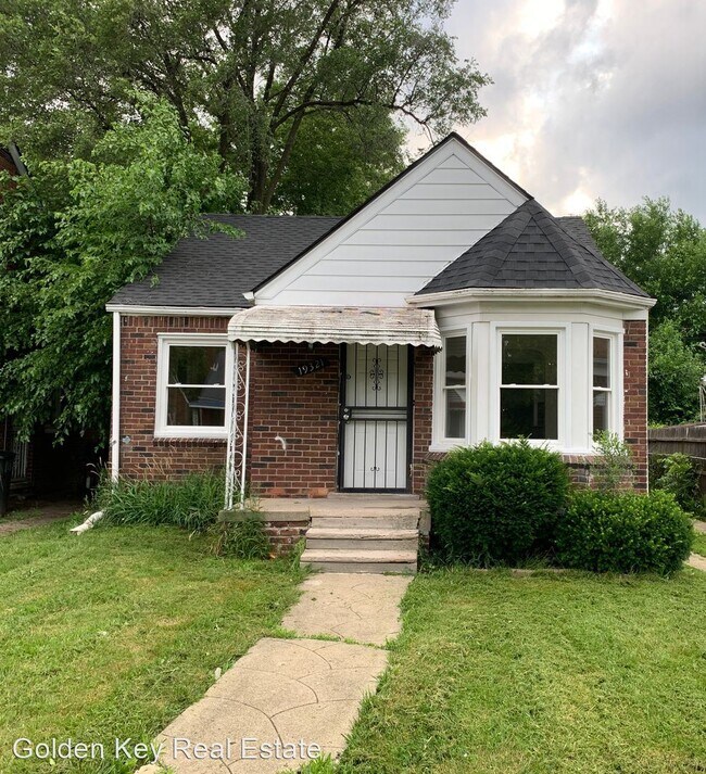 Building Photo - 2 br, 1.5 bath House - 19321 Prevost St