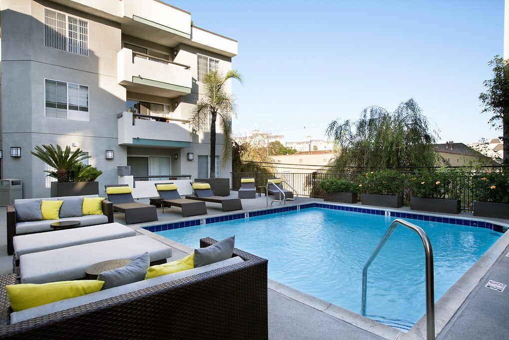 Tiffany Court 616 Masselin Ave Los Angeles CA Apartments for Rent Tiffany Court 616 Masselin Ave Los Angeles CA Apartments for Rent