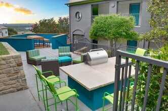 Building Photo - Ascent at Lake Worth