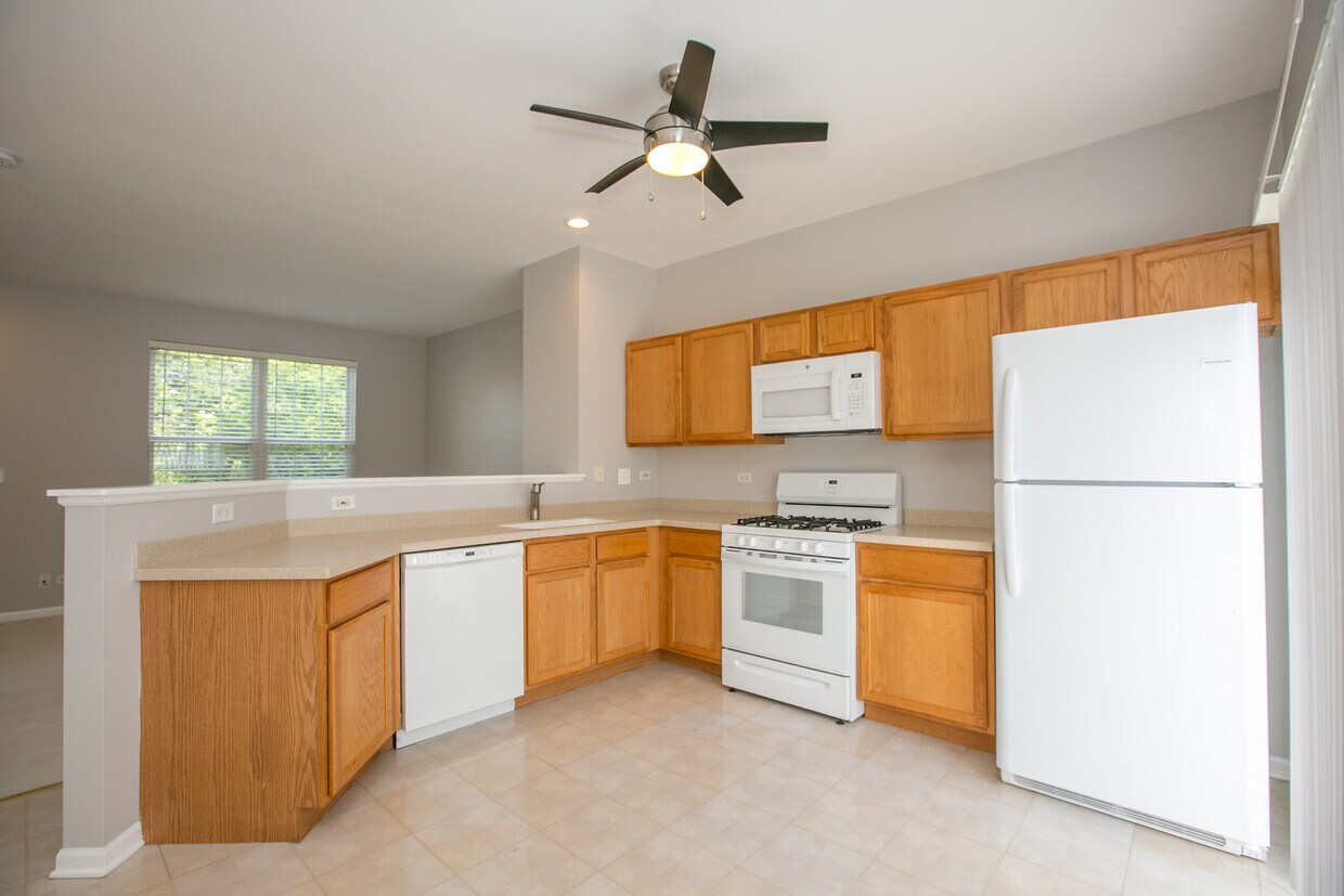 Primary Photo - 1495 St James Ct