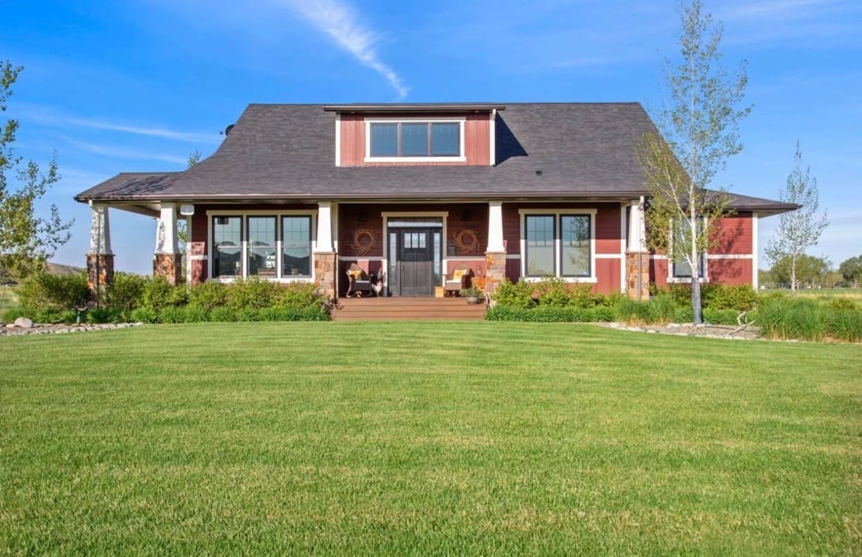 Primary Photo - Stunning luxury rental!