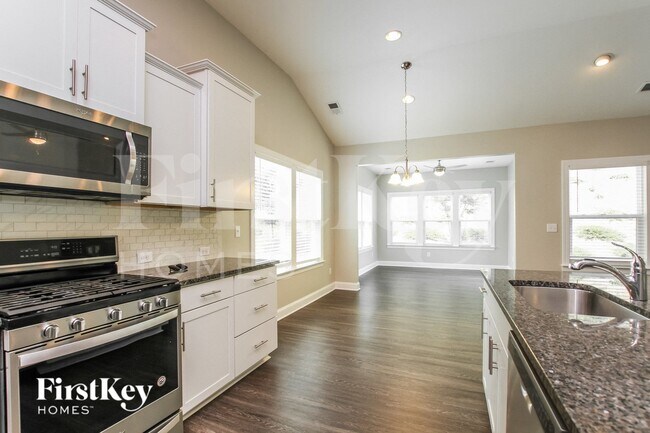 Foto del edificio - 206 Paradise Hills Cir