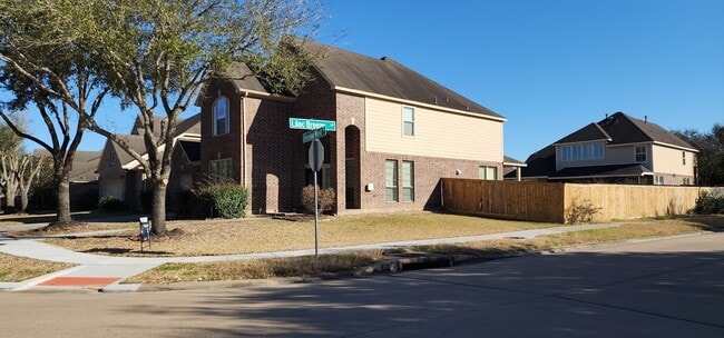 Building Photo - 13620 Evening Wind Dr