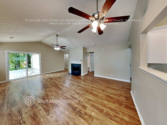 Foto del edificio - 4740 Bryant Rd