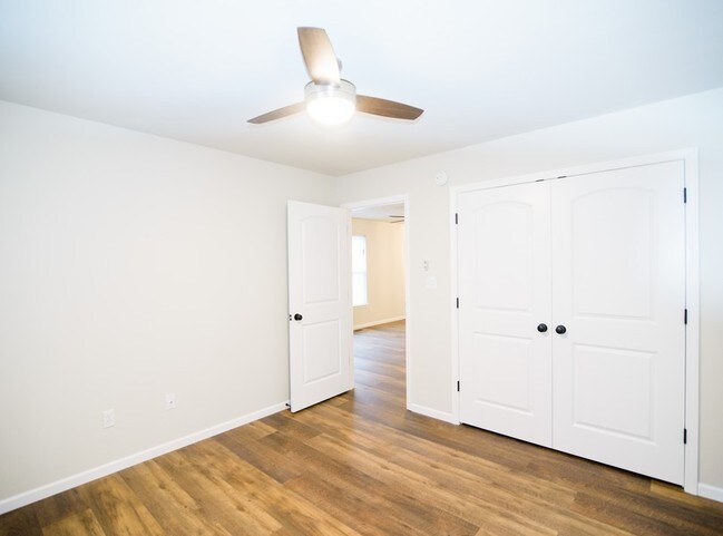 Foto del edificio - 5410 Deer Valley Dr