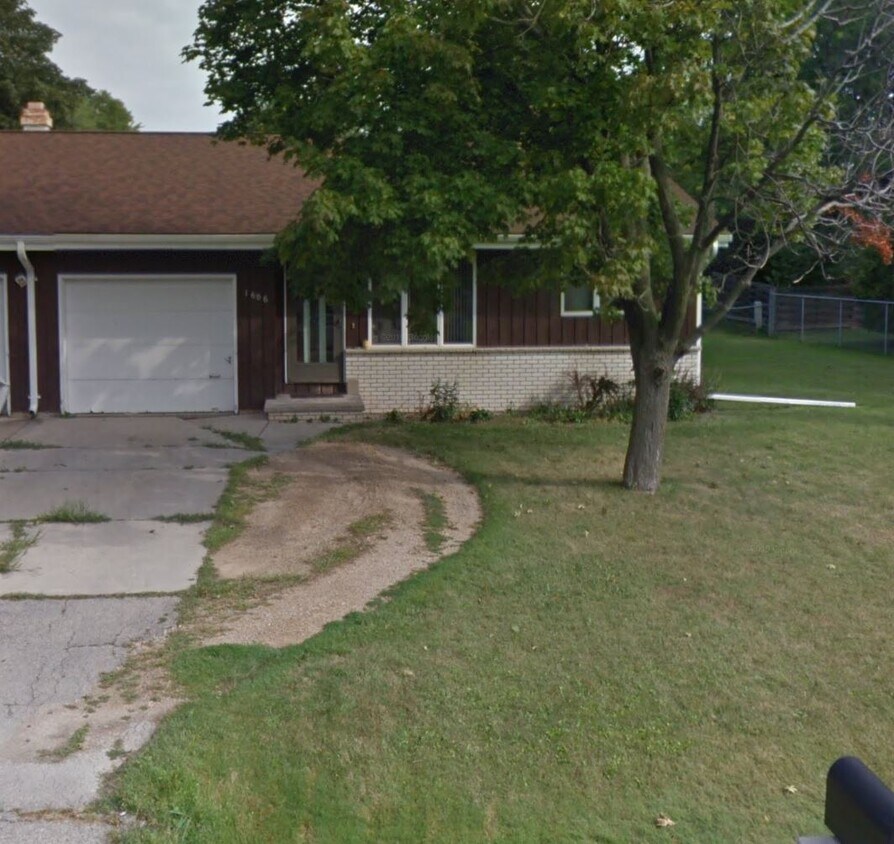 1606 Jennie St, Menasha, WI 54952 Townhome Rentals in Menasha WI