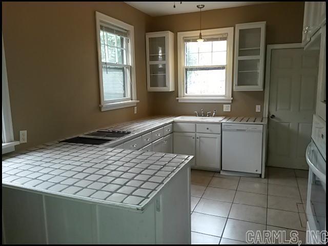 Foto del edificio - 5127 Cantrell Rd