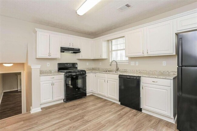 Building Photo - 2803 Appaloosa Run
