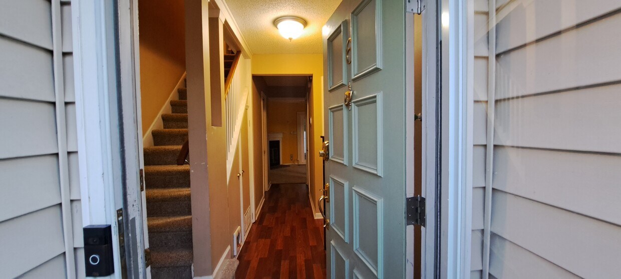 Foto principal - 2501 Saint Christopher Cir SW