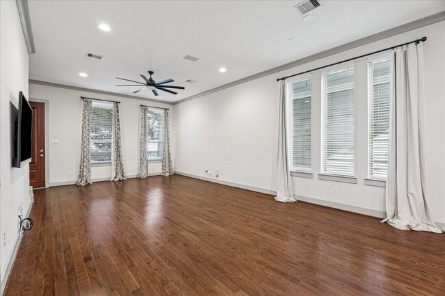 Building Photo - 1224 Nelson Falls Ln