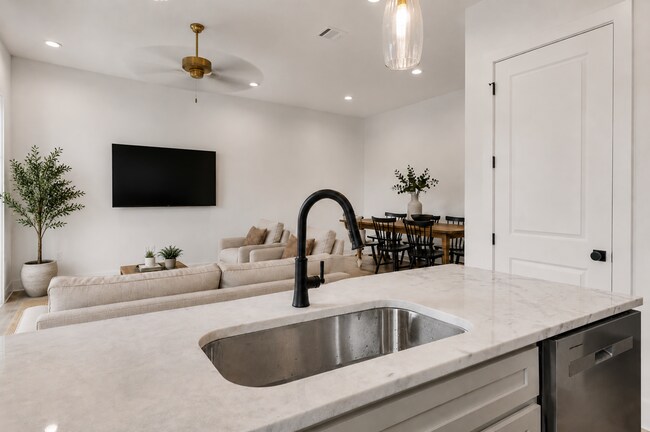 Building Photo - COMING SOON in SUGAR MILL POND!