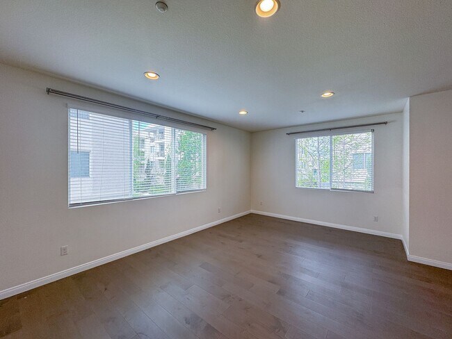 Foto del edificio - Beautiful  2Bd 2 Ba in Luxury Community