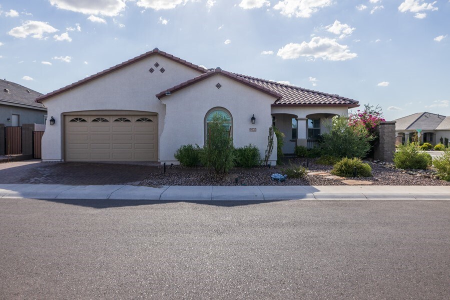 Primary Photo - LUXURIOUS HOME IN SAN TAN VALLEY!