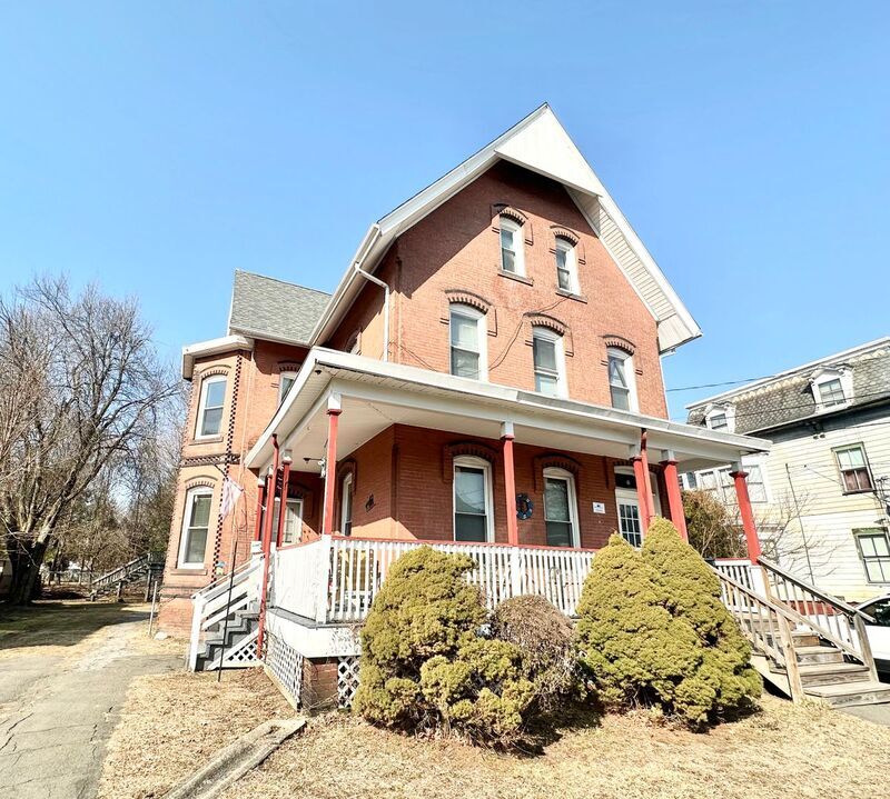 21 Day Ave Unit 1R, Westfield, MA 01085 Condo for Rent in Westfield, MA