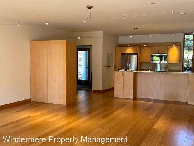 Building Photo - 2 br, 2 bath House - 221 Wyatt Way NW, A102