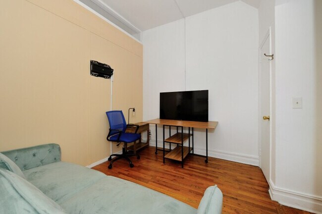 Foto del edificio - 400 W 47th St
