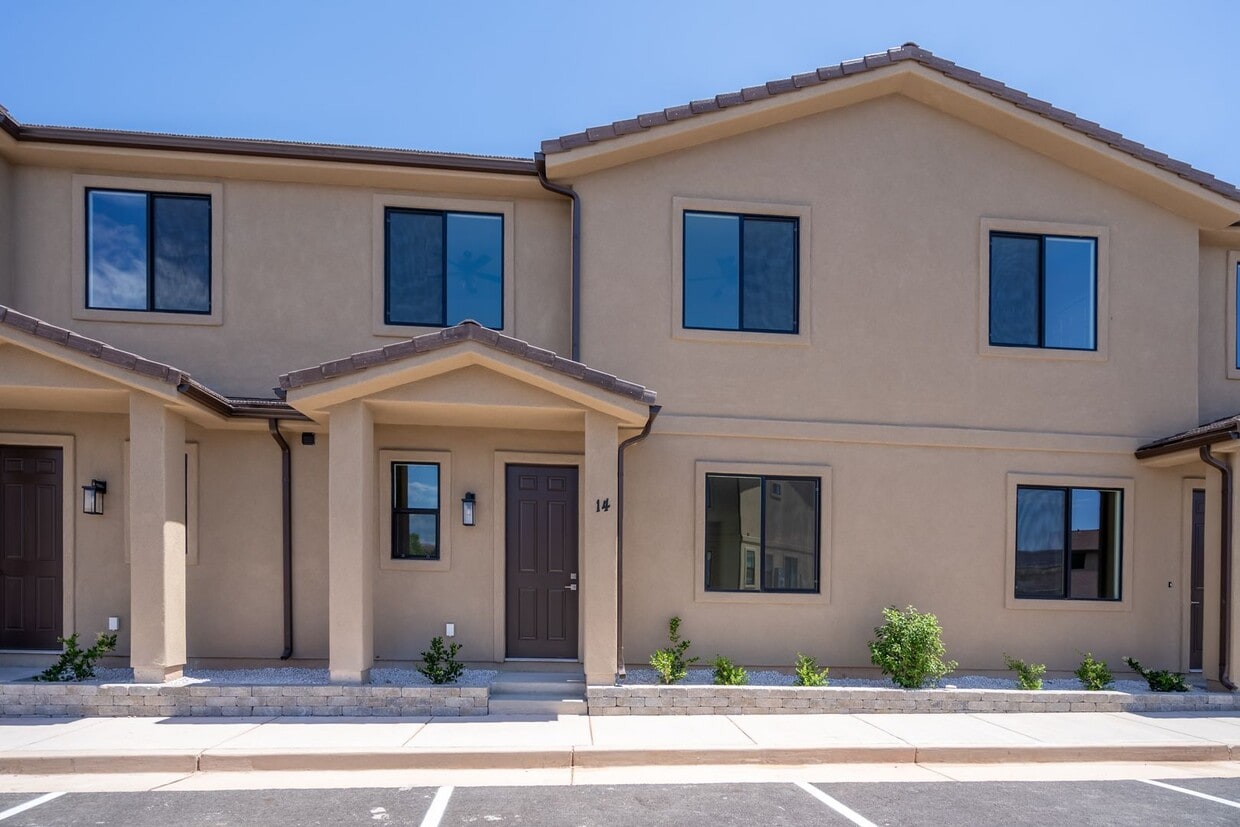 Primary Photo - Brand New Townhome Near Utah Tech
