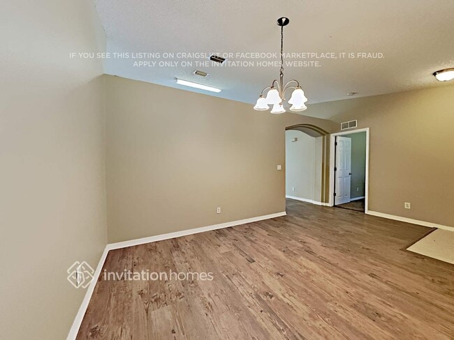 Building Photo - 5755 Fairbridge St