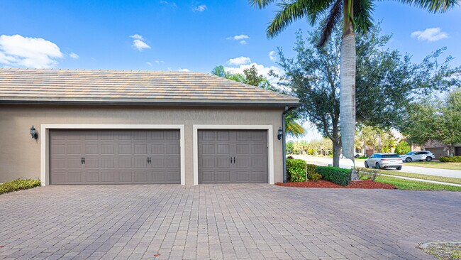 Building Photo - 3352 Siena Cir