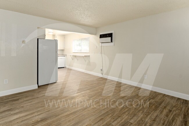 Foto del edificio - 125 W 3rd St