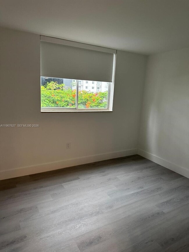 Foto del edificio - 210 SW 11th St