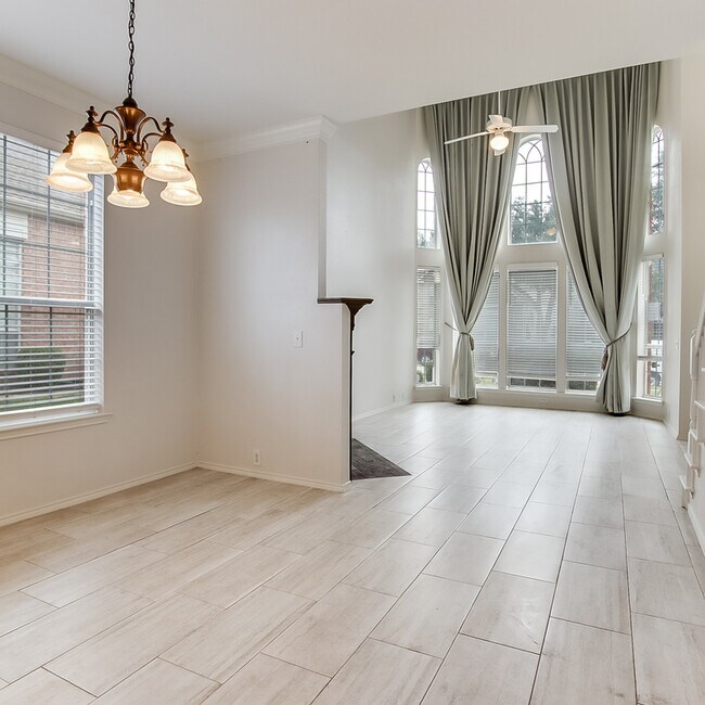 Foto del edificio - 3937 Creek Crossing Dr