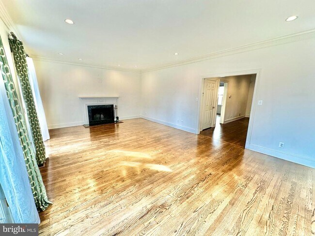 Foto del edificio - 1617 31st St NW