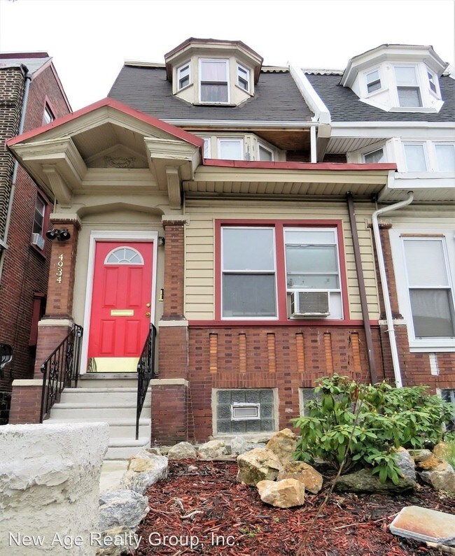 Building Photo - 4934 Chestnut St