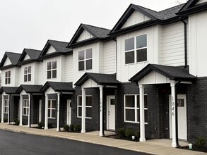 Building Photo - 319 E 22nd Ave