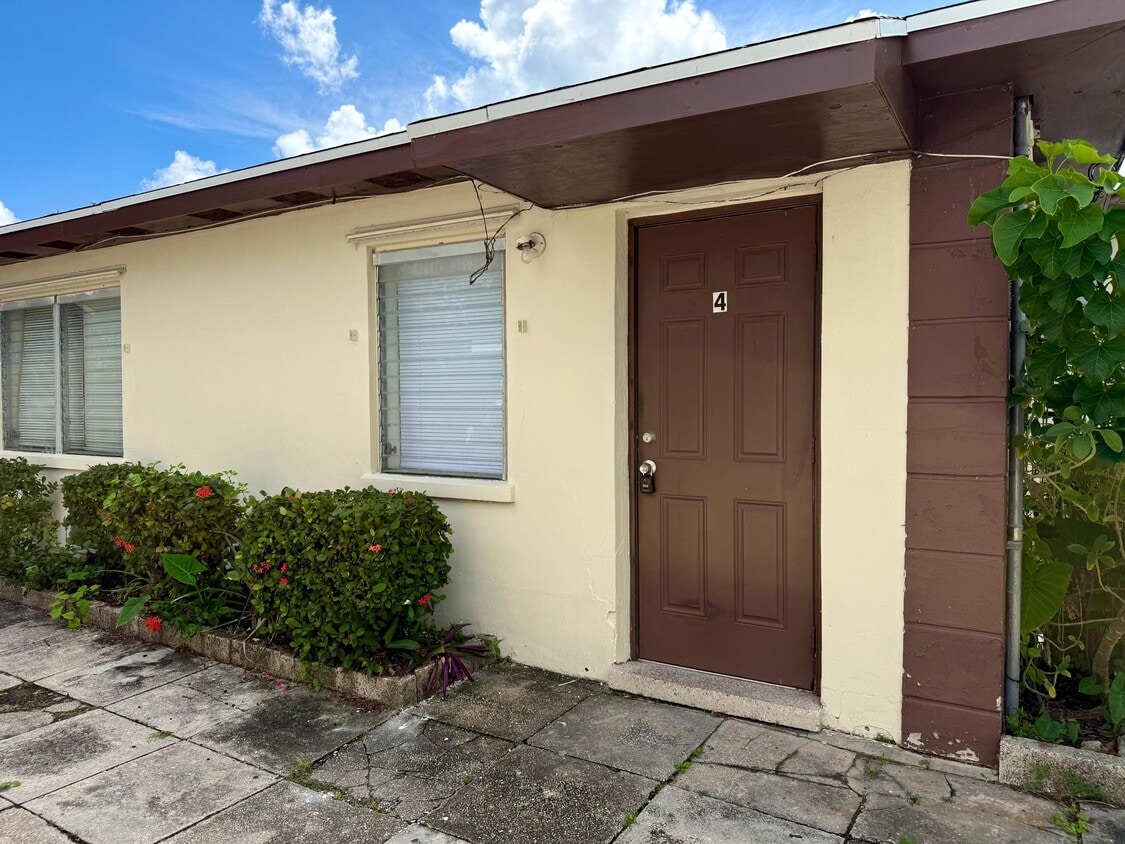 Foto principal - 43 E 16th St