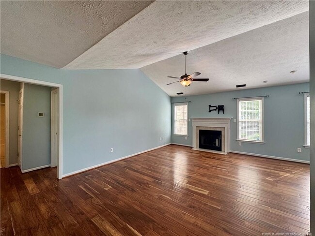 Building Photo - 470 Rushmore Ct