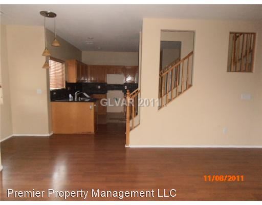 Building Photo - 3 br, 2.5 bath House - 1505 Silver Sunset Dr