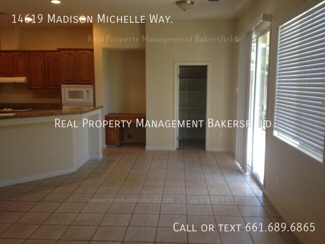 Foto del edificio - 14619 Madison Michelle Way