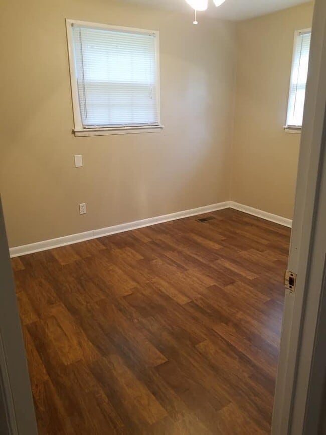 Building Photo - 408 Wheeler Ave