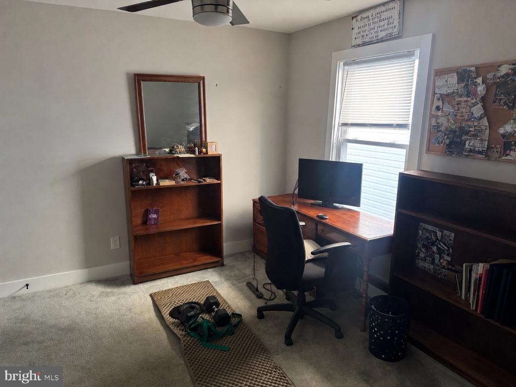 Foto del edificio - 5806 Field Pl NE