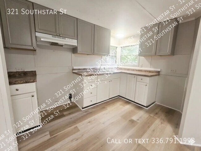 Foto del edificio - 321 Southstar St