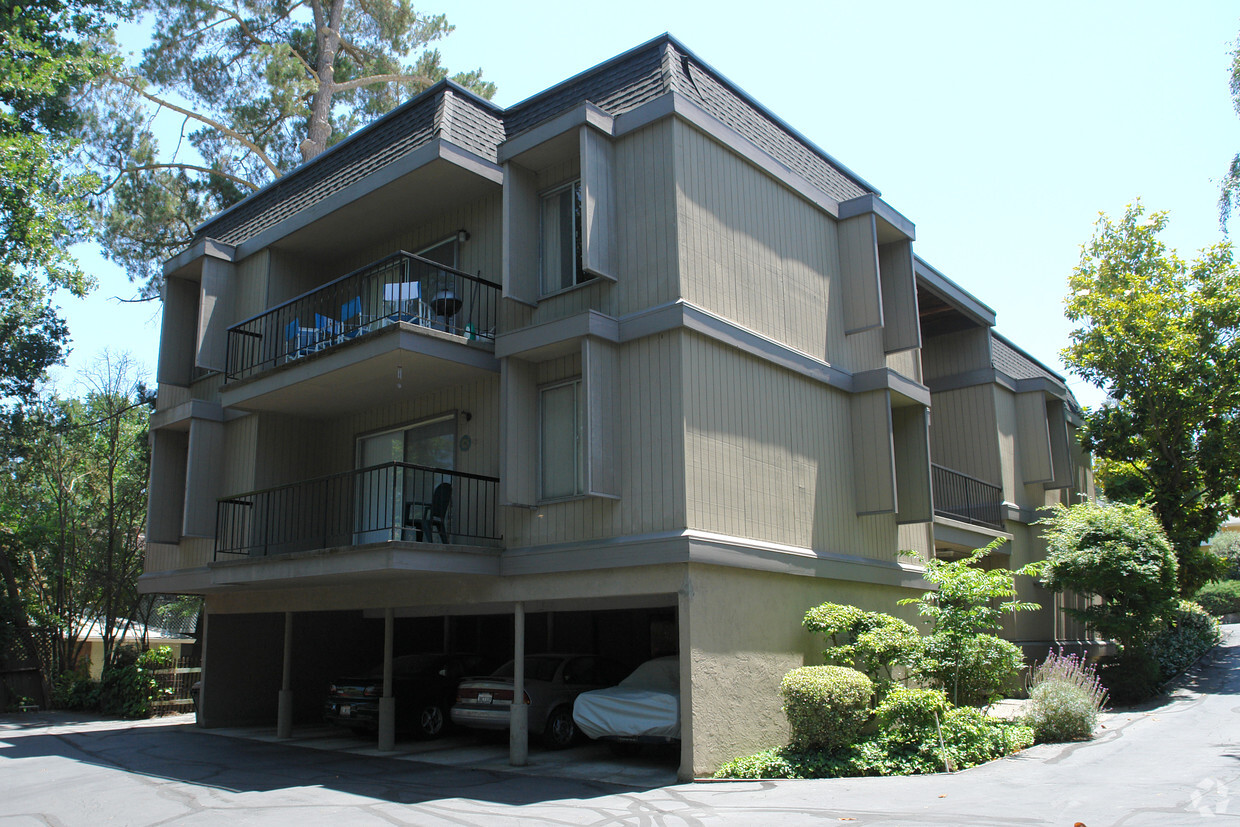 Building Photo - 3578 Brook St