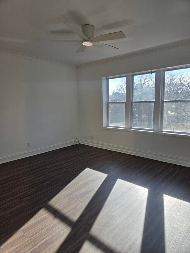 Foto del edificio - 2822 W Marquette Rd