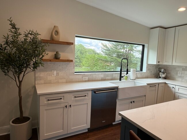 Building Photo - 10904 Belgravia Ct