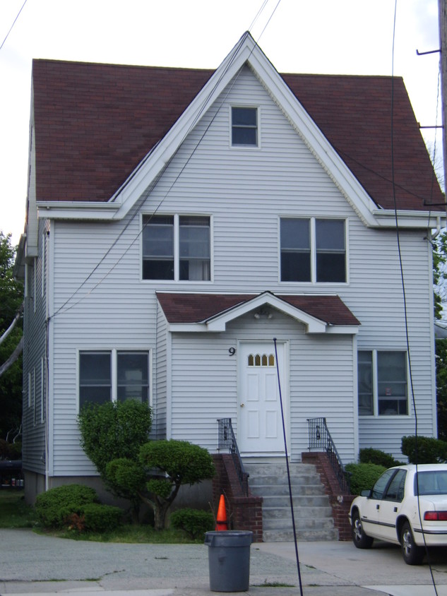 Primary Photo - 9 Cammerer Ave