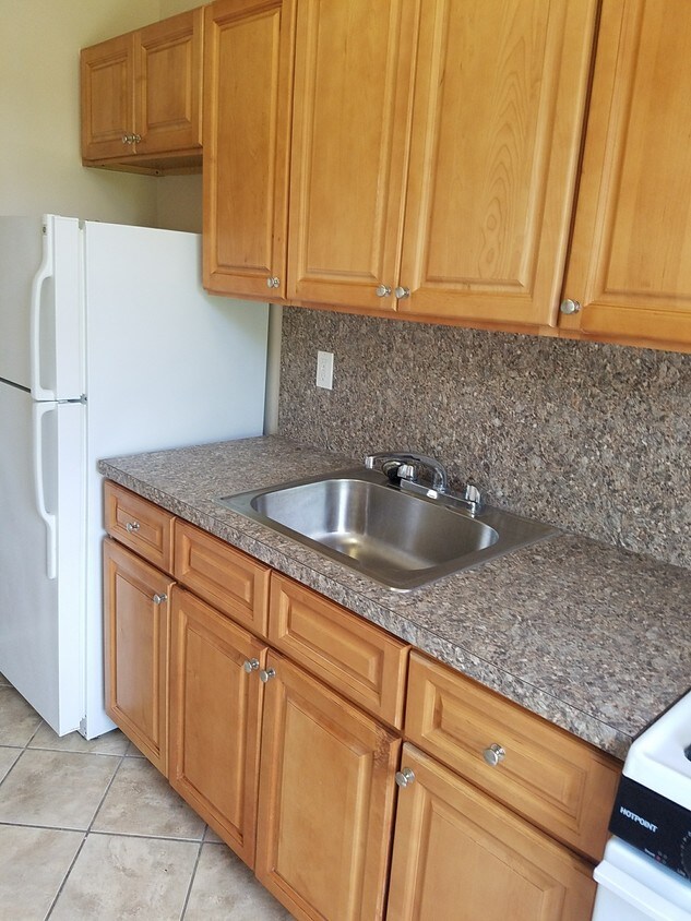 Foto principal - 2634 West St